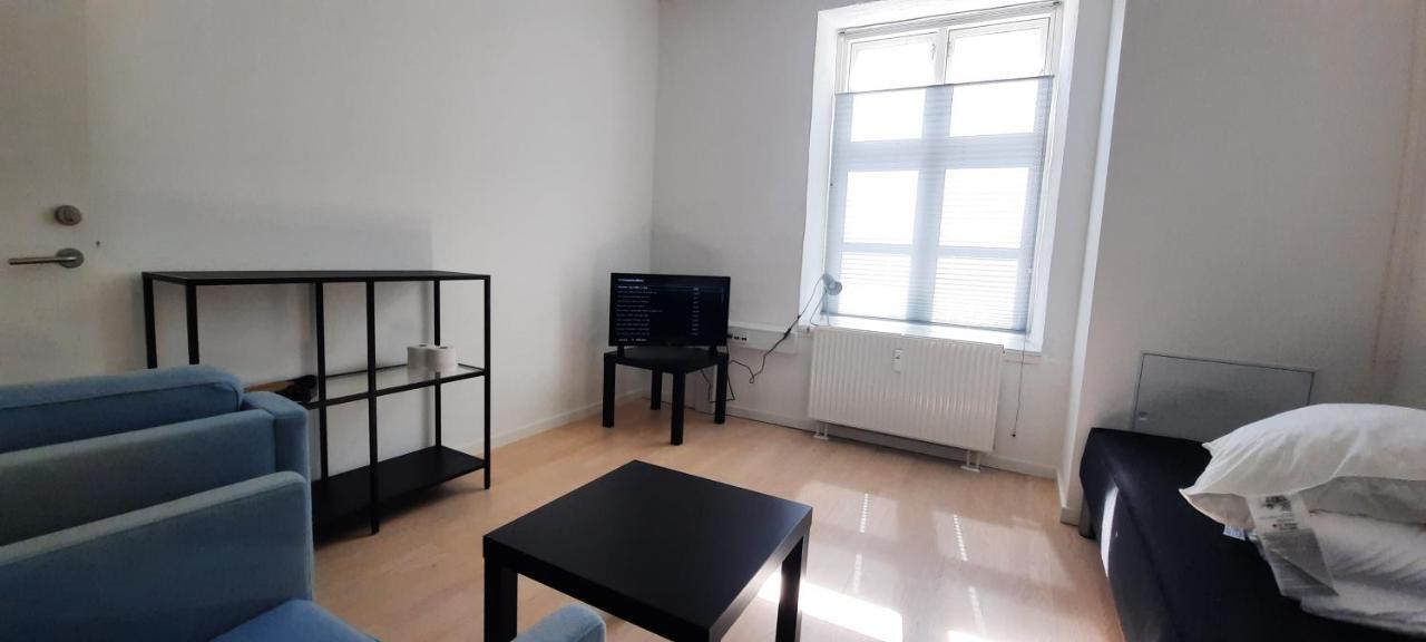 Private Room In A Shared Apartment Odense Exterior photo